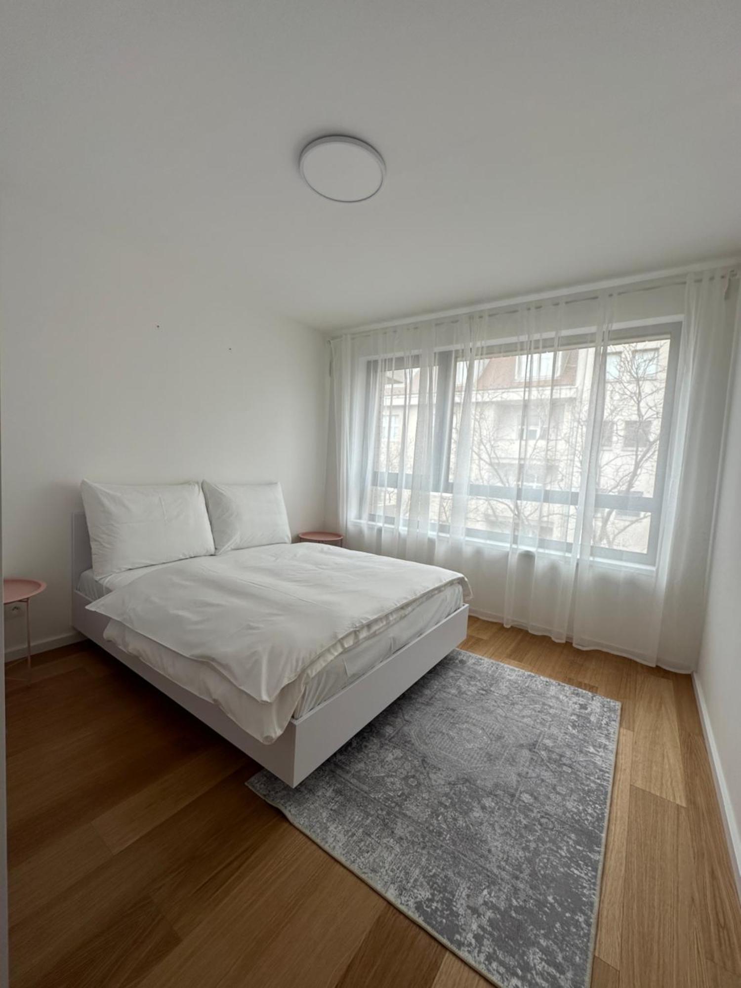 Aurora Apartments Братислава Екстер'єр фото