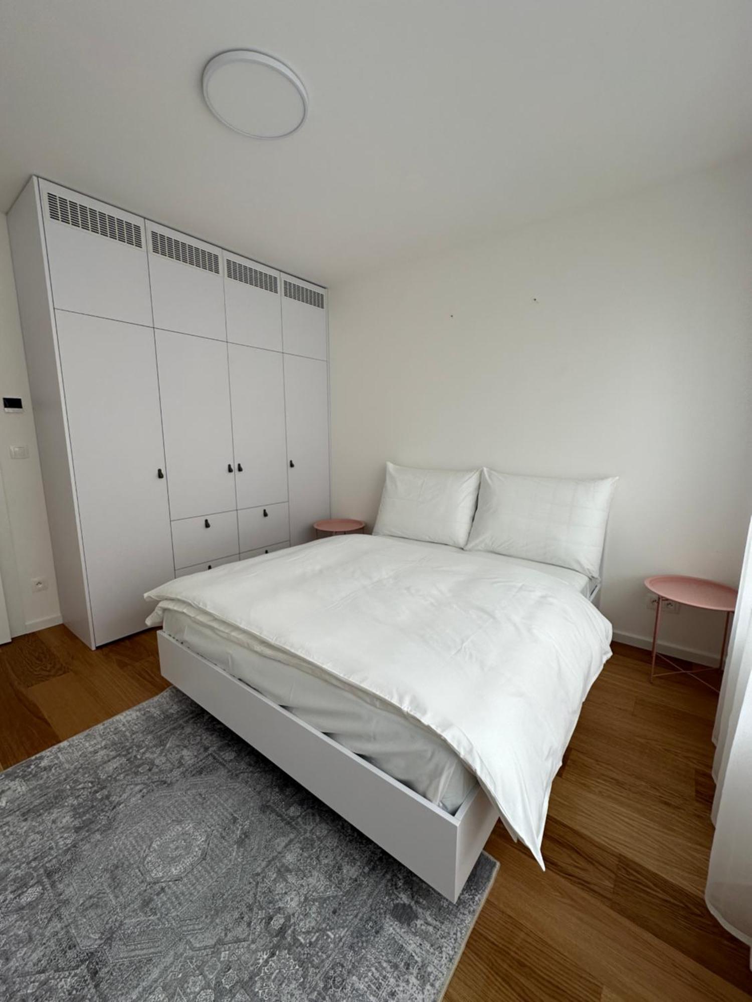 Aurora Apartments Братислава Екстер'єр фото