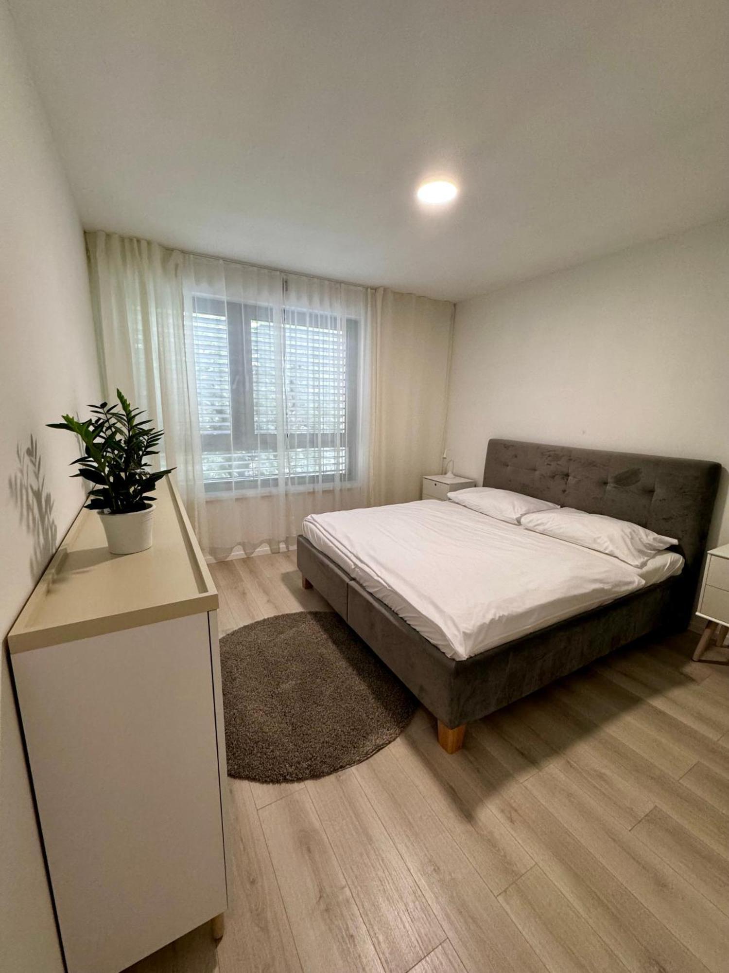 Aurora Apartments Братислава Екстер'єр фото